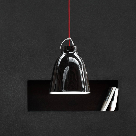 FRITZ HANSEN Caravaggio P2 blank svart