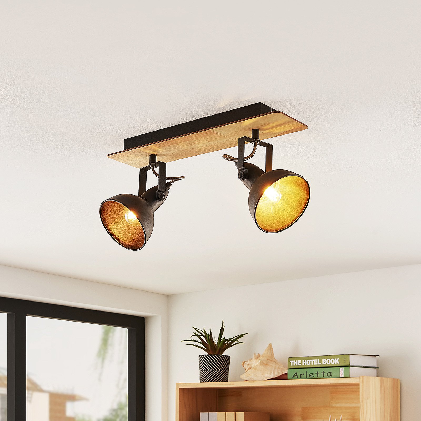 Lindby Aylis taklampe, svart, tre, 2 lyskilder