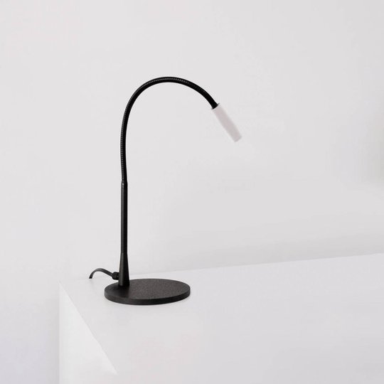 LOUM Zhoom LED-bordlampe 3 000 K hode matt hvit