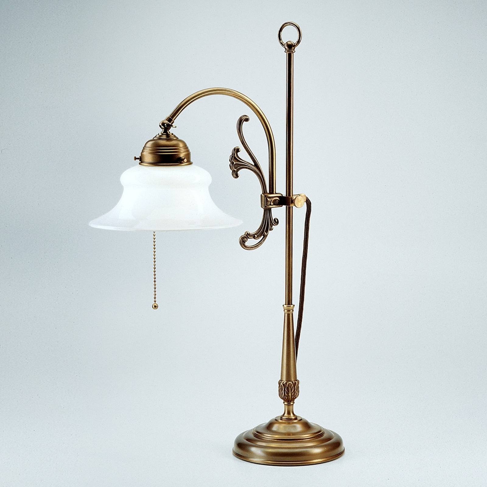 Bordlampen Elisabeth med filigranarbeid