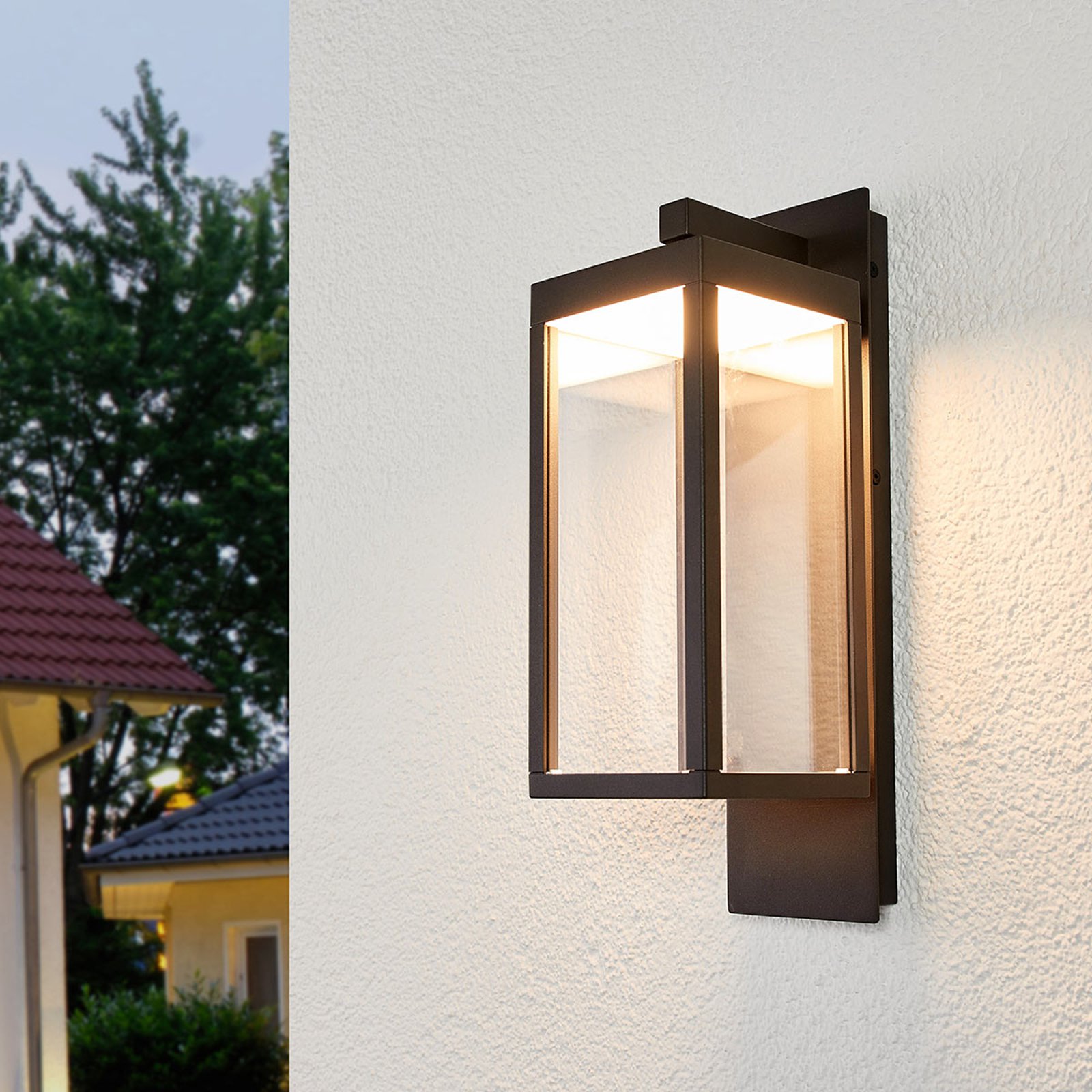 Lanterneformet, utendørs LED-vegglampe Ferdinand