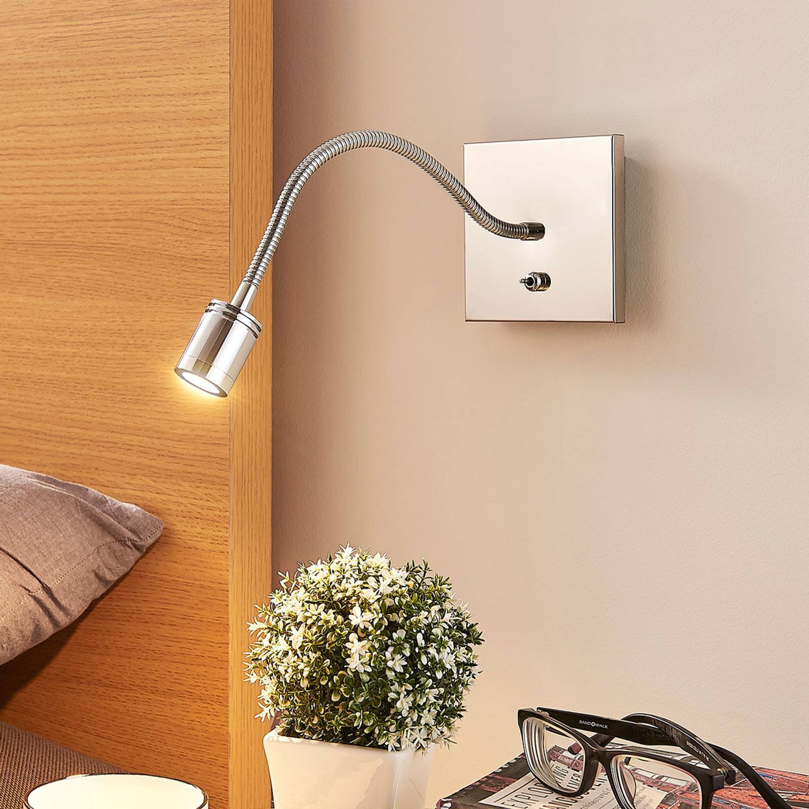 Forkrommet LED-veggleselampe Berfin, LED