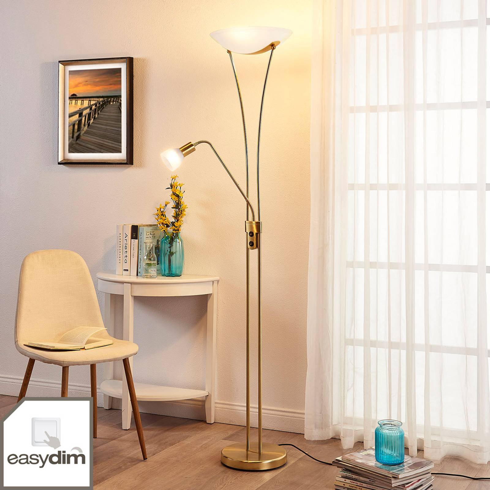 LED-uplight Felicia med lesearm - dimbar