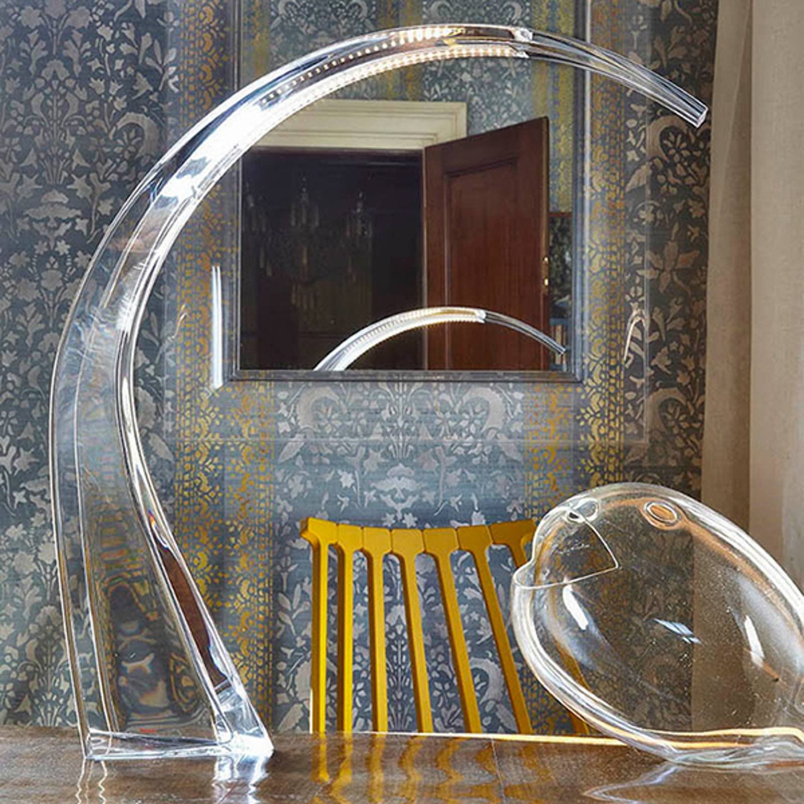 Transparent LED skrivebordslampe Taj