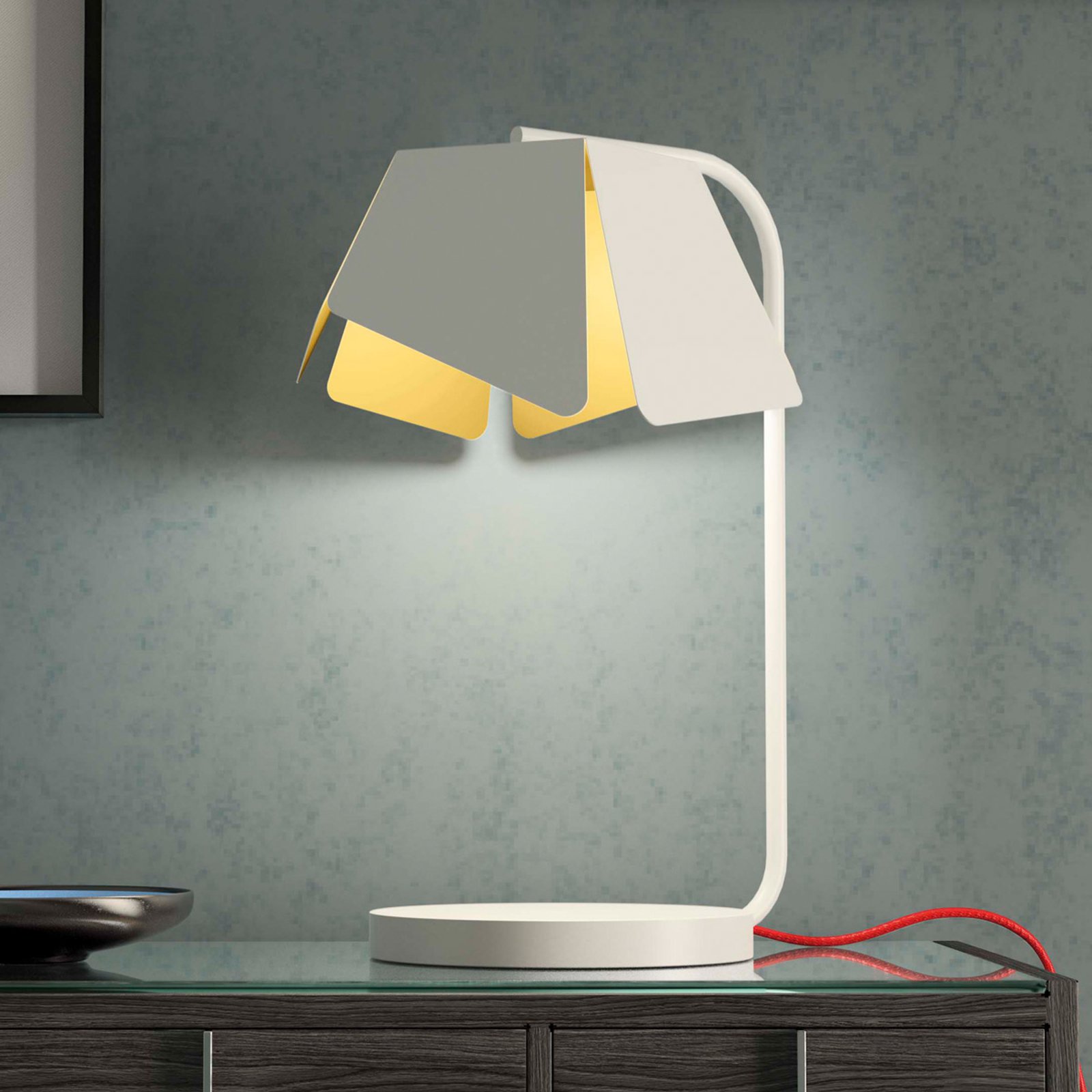 Flower bordlampe - i hvit med rød kabel
