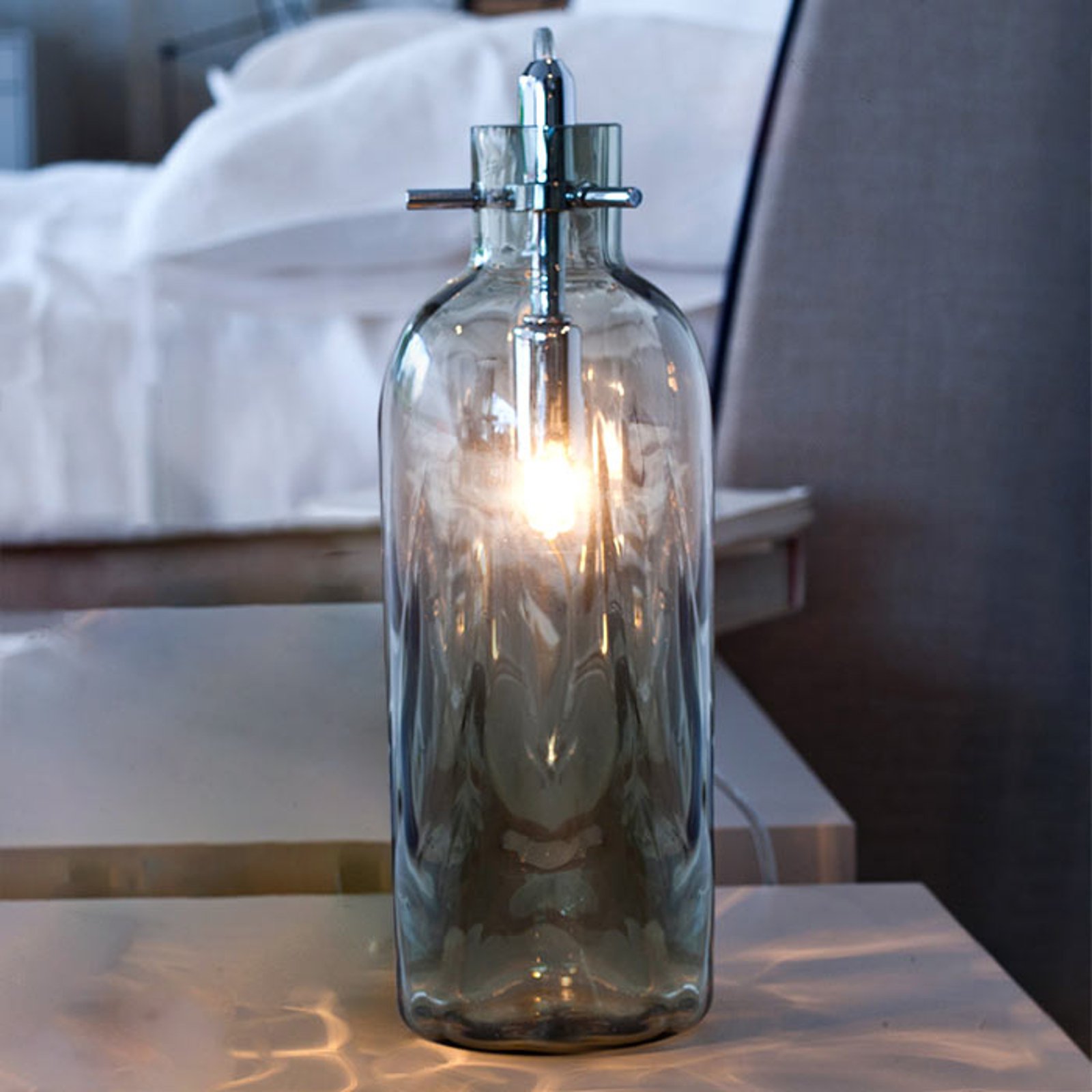 Bossa Nova bordlampe, 10 cm røyk