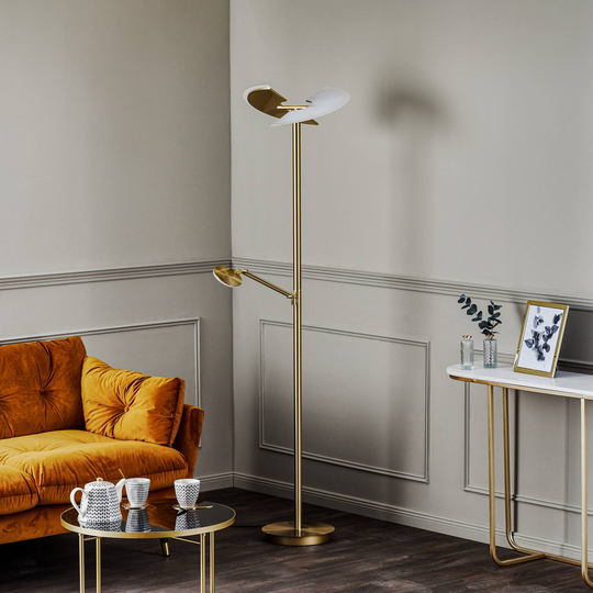 Lucande Kohen LED-gulvlampe messing med lesearm