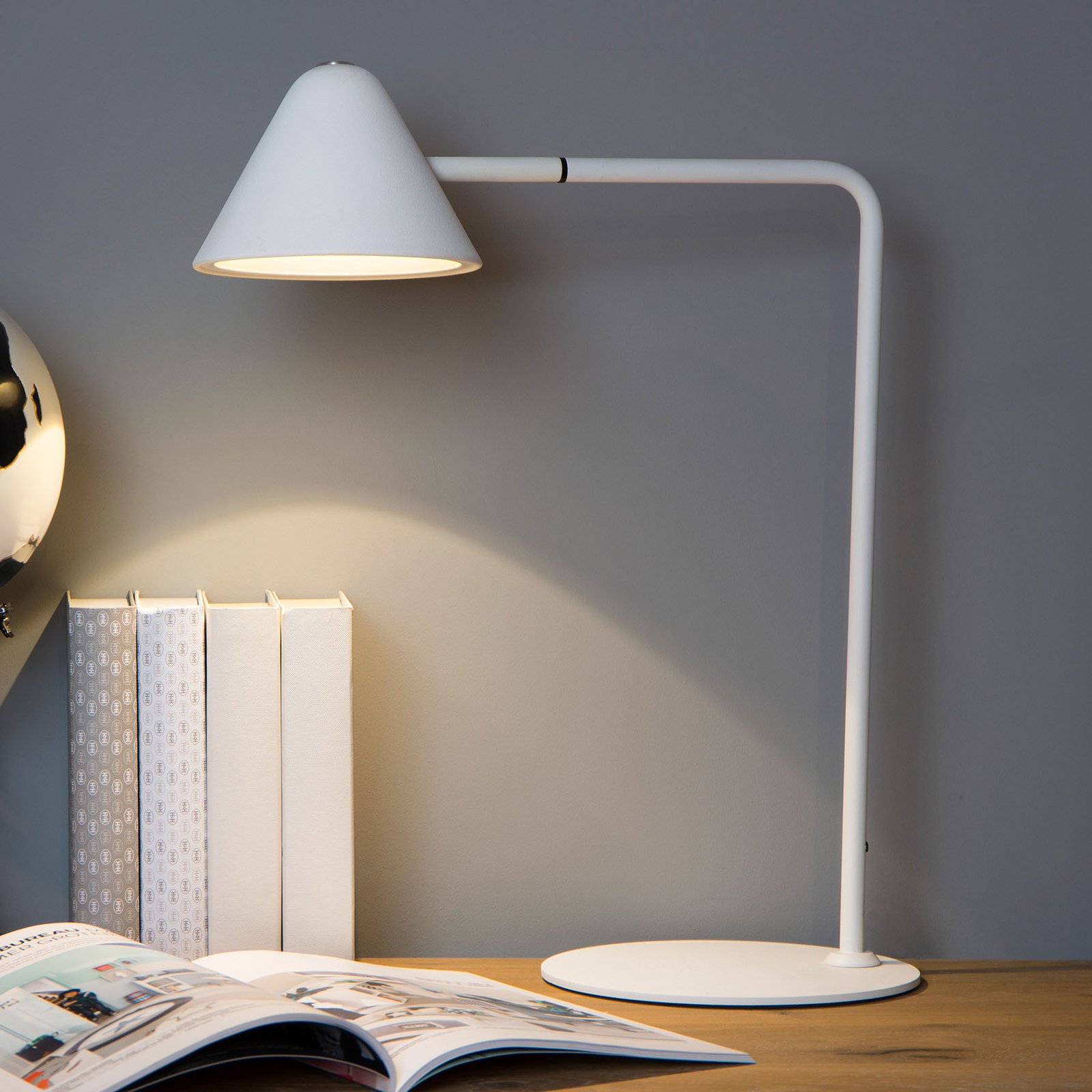 Devon LED-skrivebordslampe, hvit