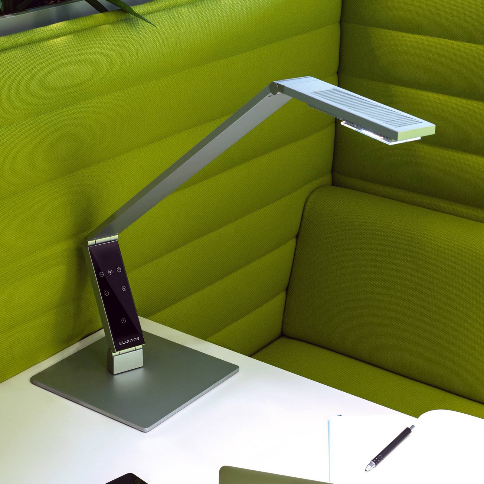 Luctra Tabel Linear LED-bordlampe fot, alu