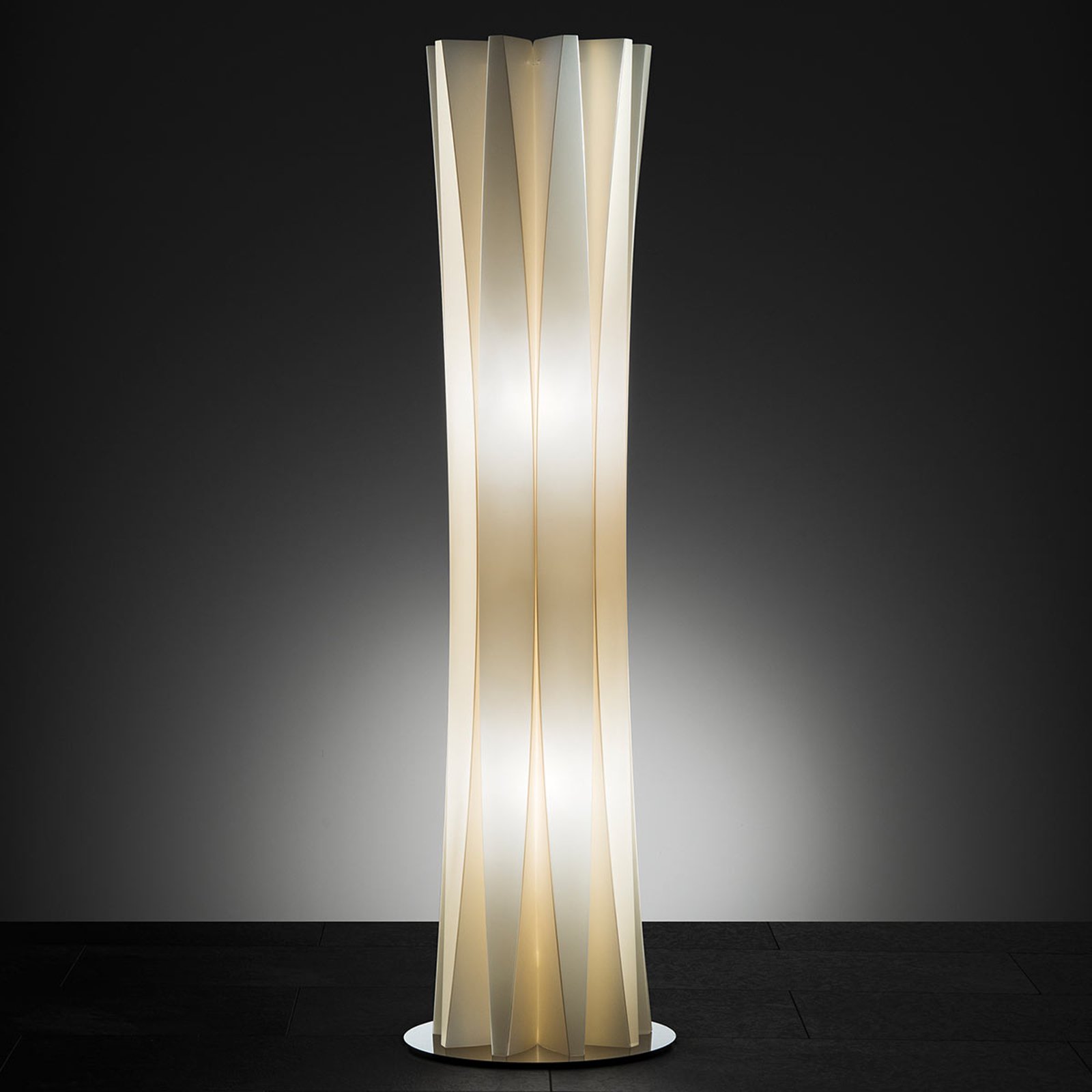 Slamp Bach, gulvlampe, høyde 116 cm, gull