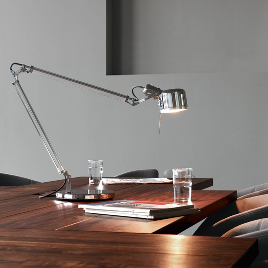 serien.lighting Job Table LED-bordlampe med fot