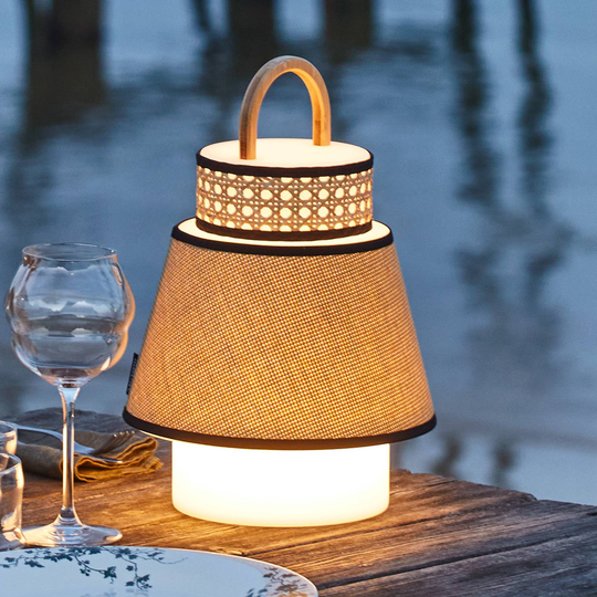 MARKET SET Singapour LED-terrasselampe USB-honning