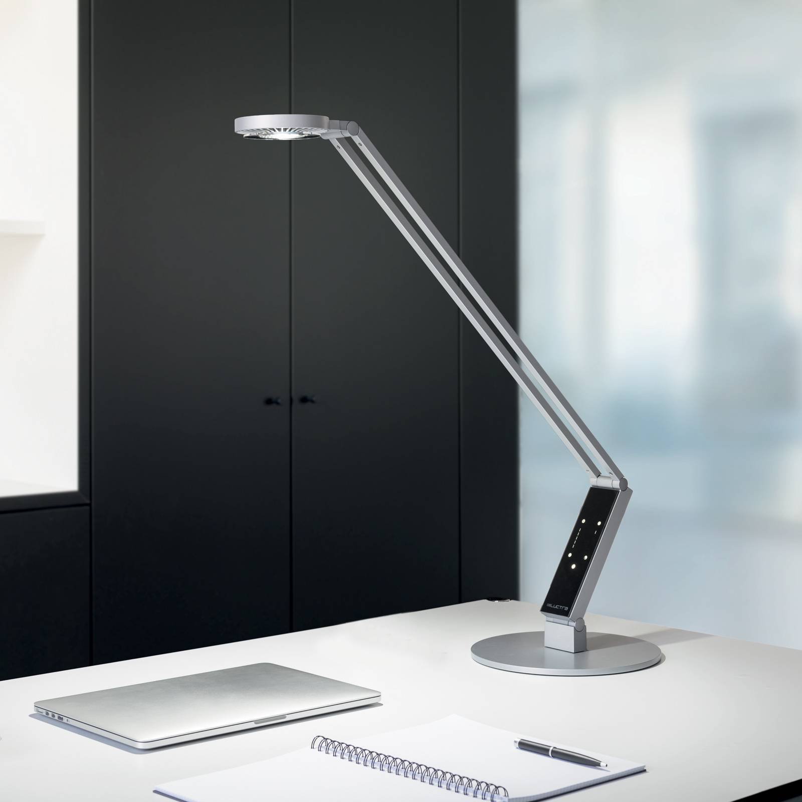 Luctra LED-bordlampe TableProRadial fot alu