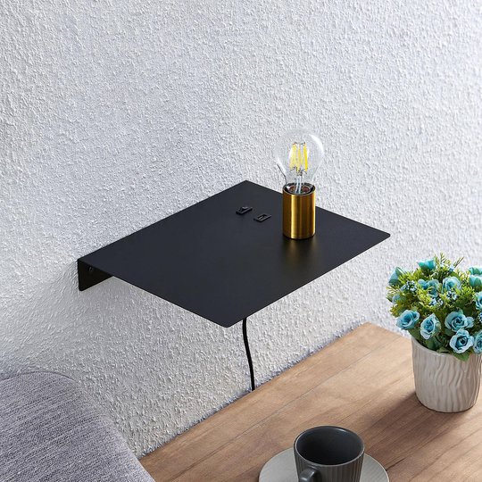 Lucande Malvina vegglampe, hylle, USB, messing