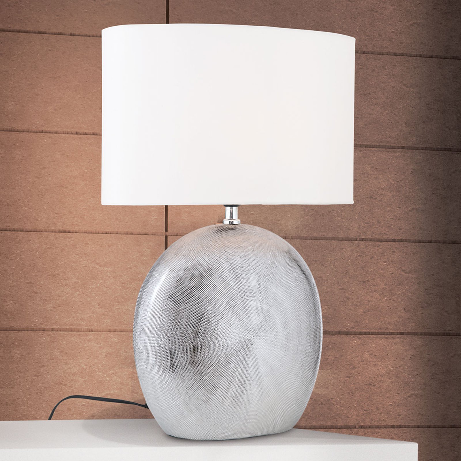 Keramisk bordlampe Ethno 52 cm hvit, fot titan