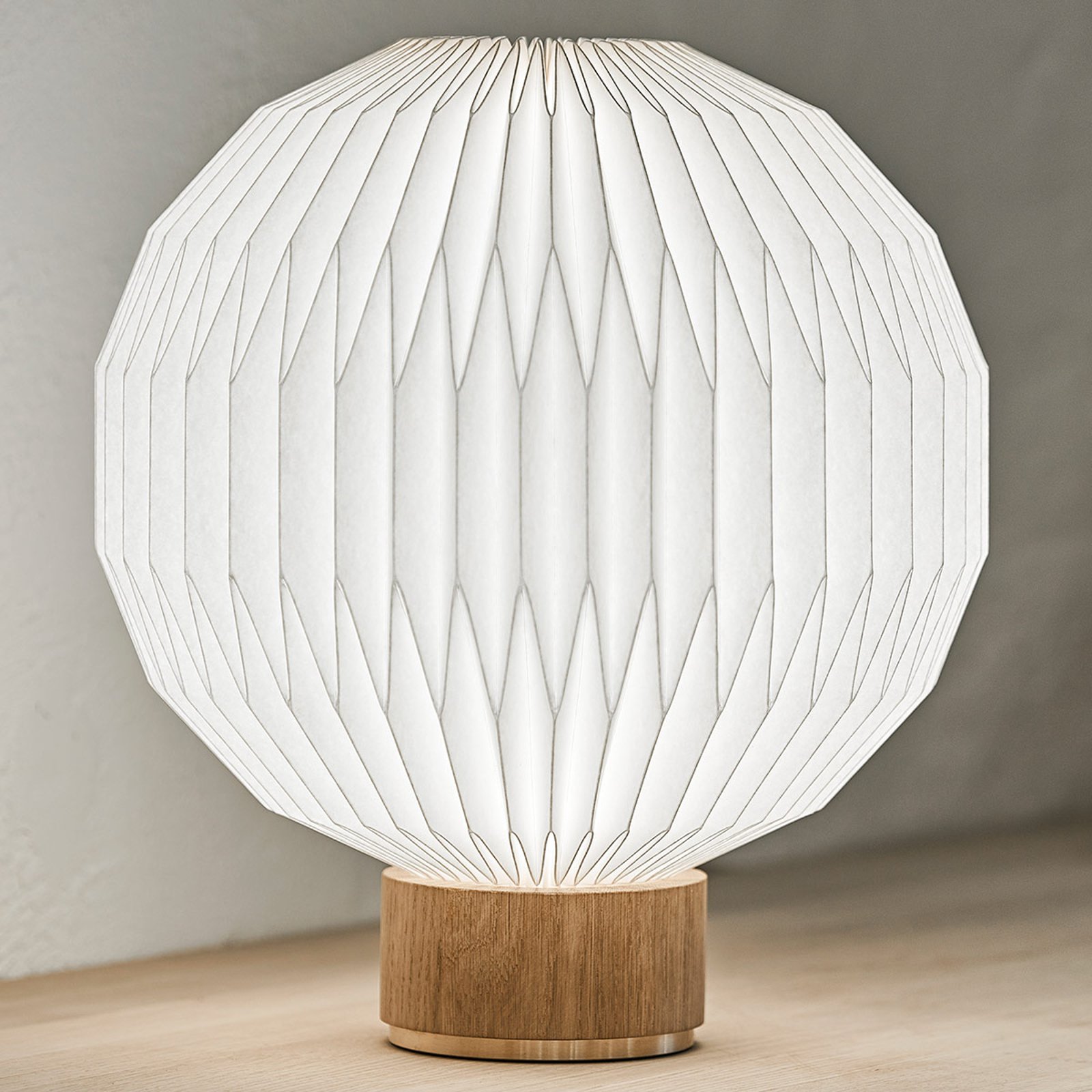 LE KLINT 375 bordlampe, plastskjerm 38 cm