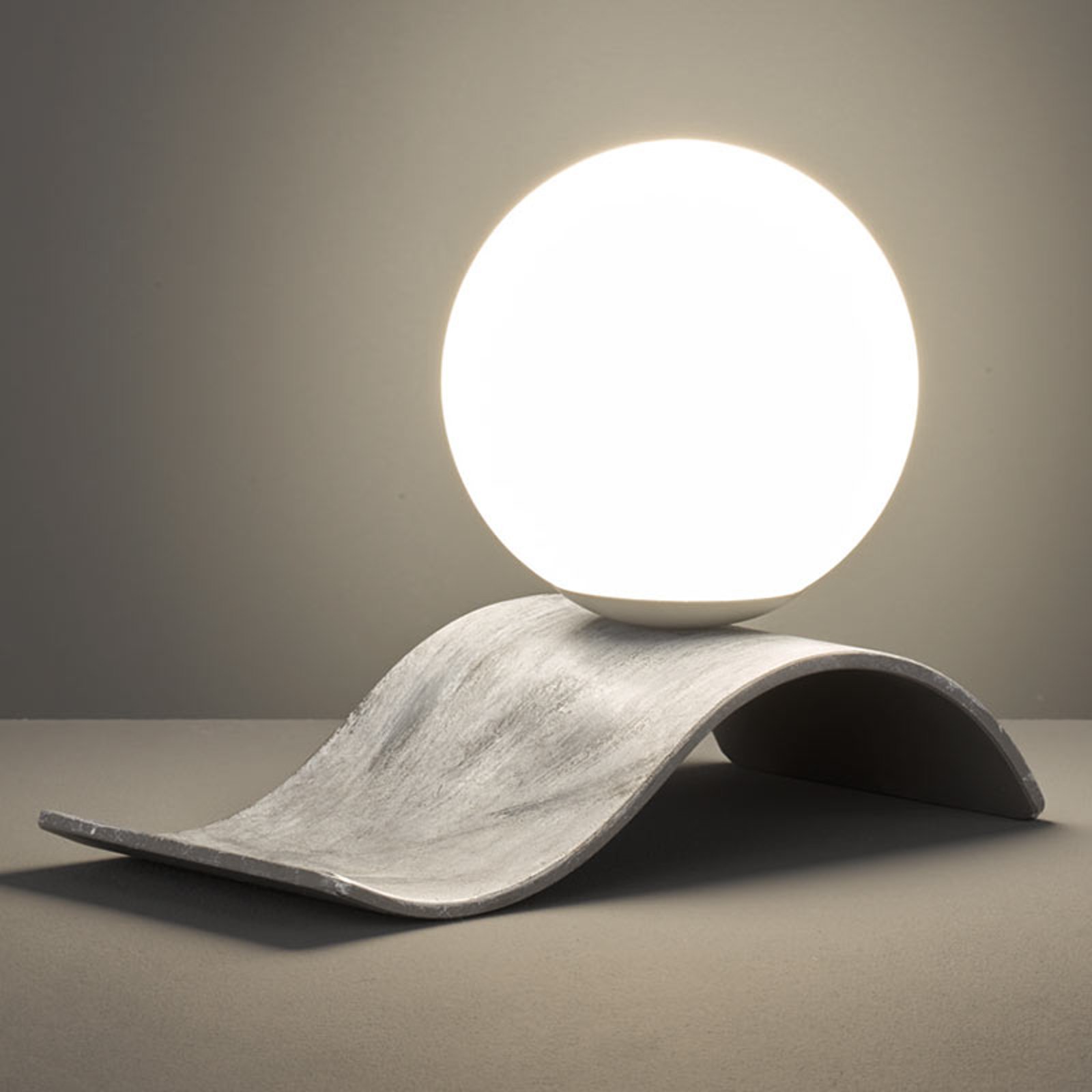 Glass-bordlampe Lara, grå antikk