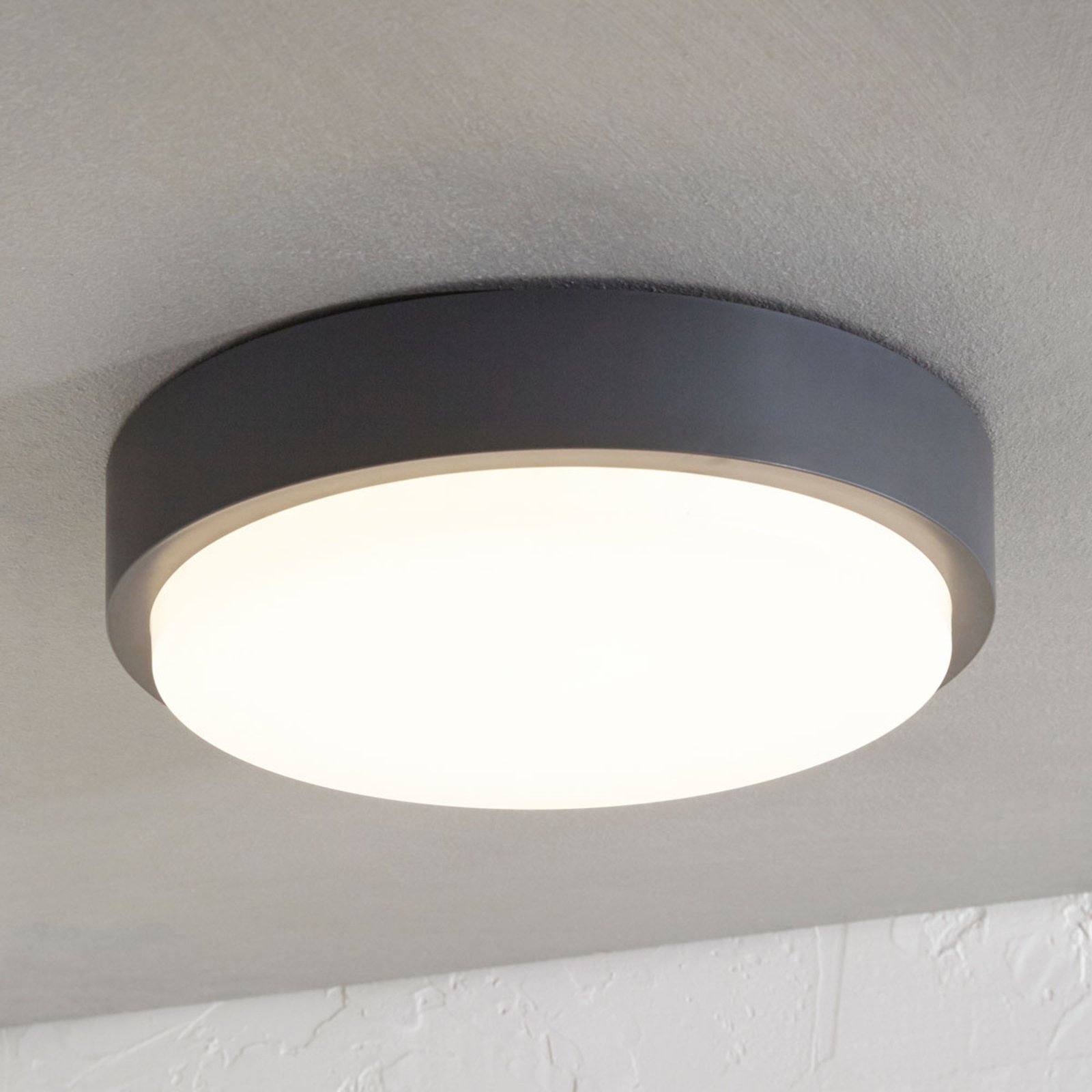 Uten LED-taklampe Nermin, IP65 rund
