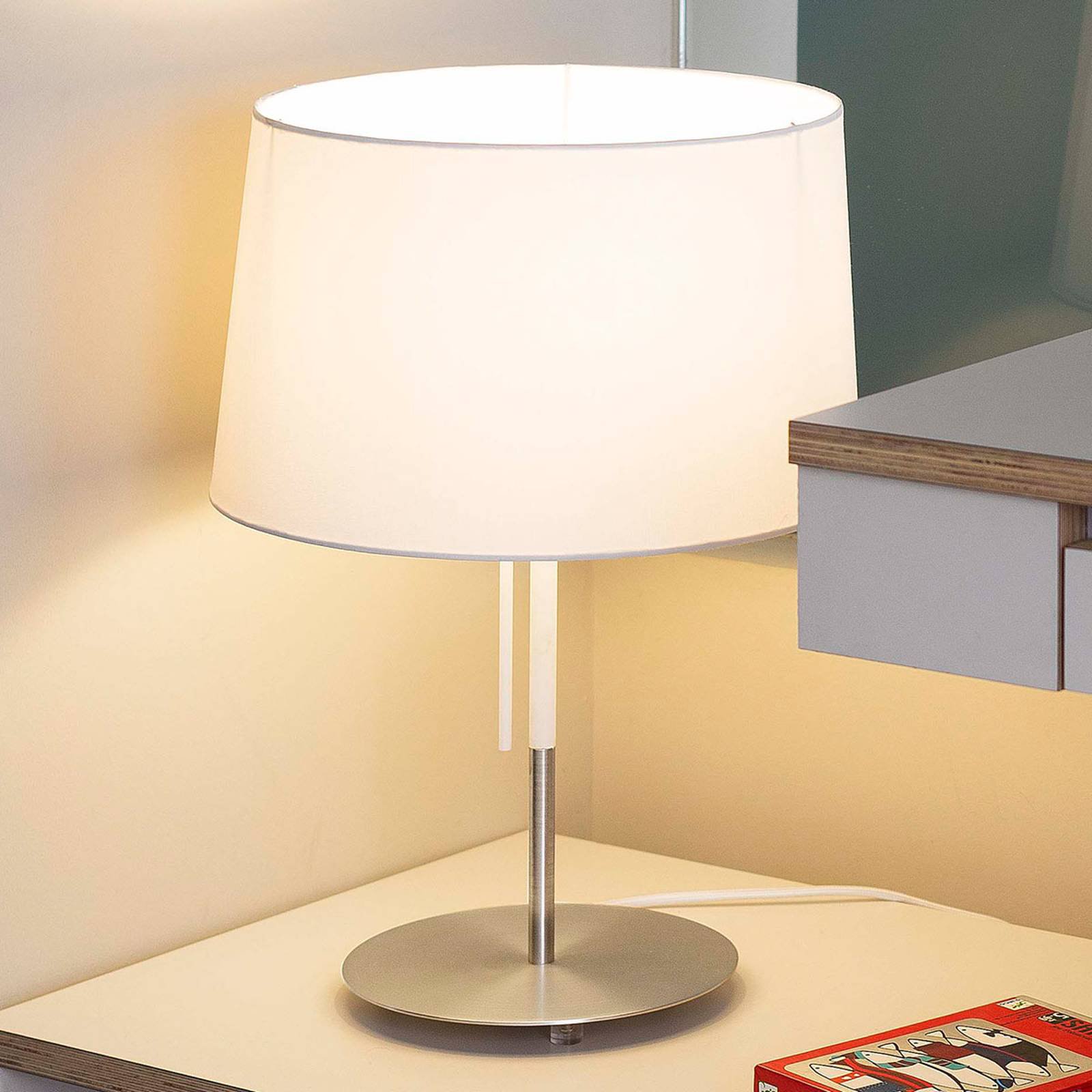 Bordlampe Volta, hvit, tekstil