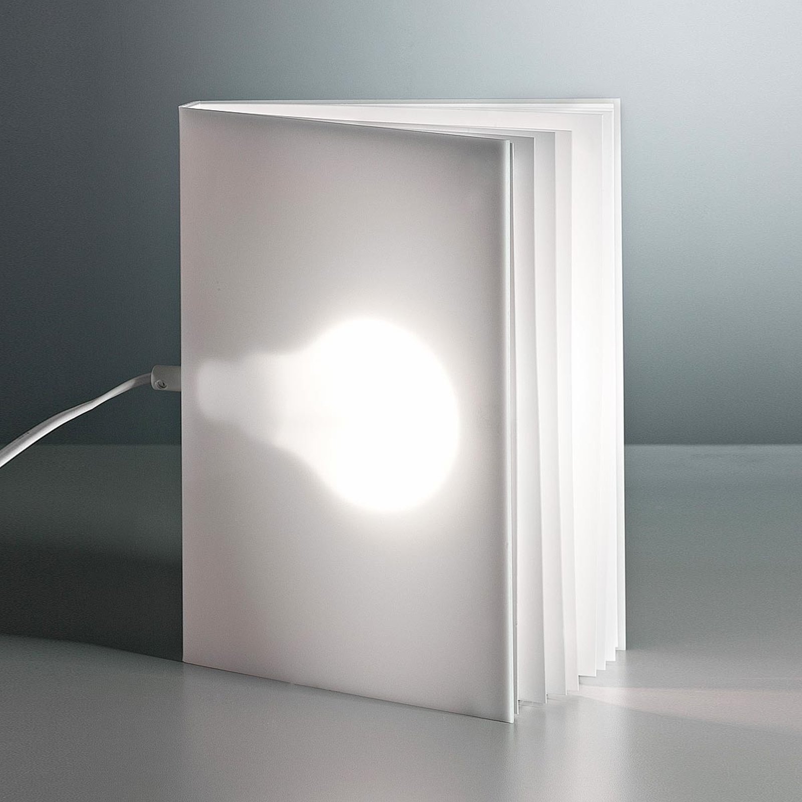 Tecnolumen BookLight bordlampe av Vincenz Warnke