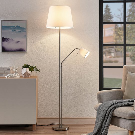 Lindby Nantwin gulvlampe, tekstilskjerm, hvit