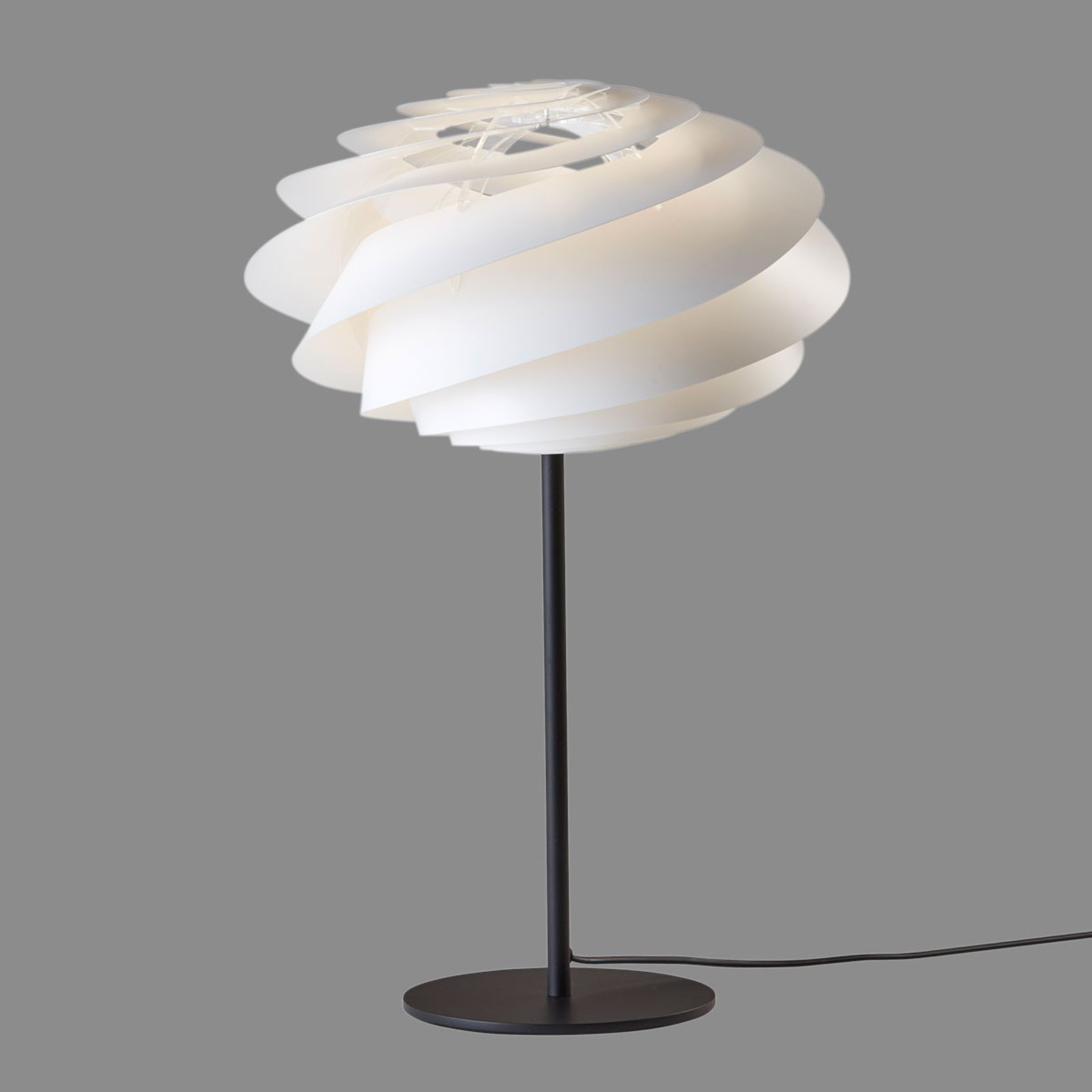LE KLINT Swirl - hvit designer-bordlampe