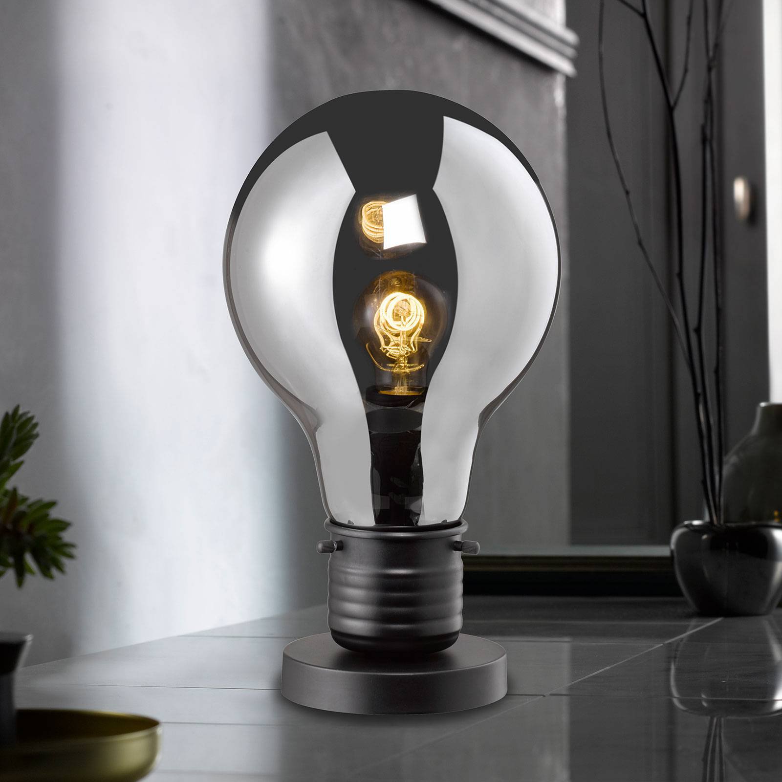 Bordlampe Louis med farget glasskjerm, 37 cm
