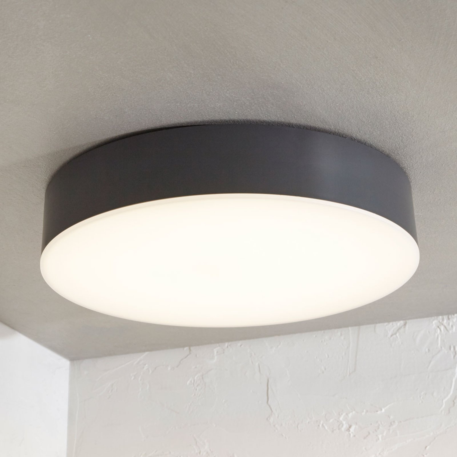Utendørs LED-taklampe Lyam, IP65 mørkegrå