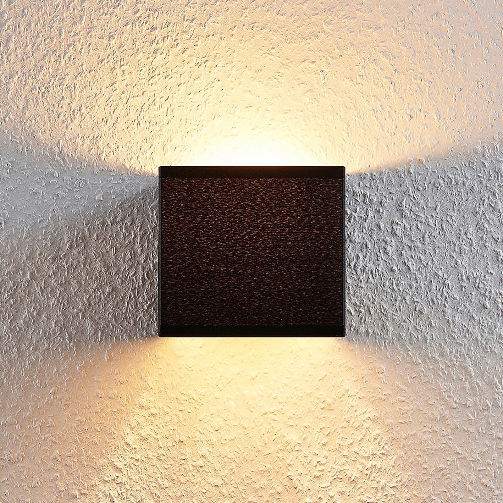 Adea stoff-vegglampe med bryter, 13 cm, svart
