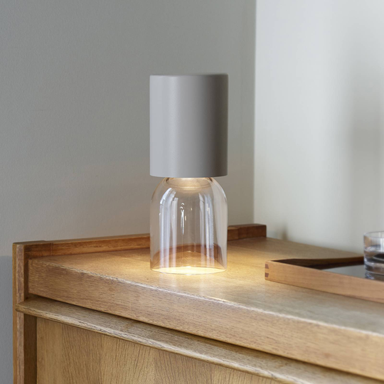 Luceplan Nui Mini bordlampe med batteri-IP54, sand