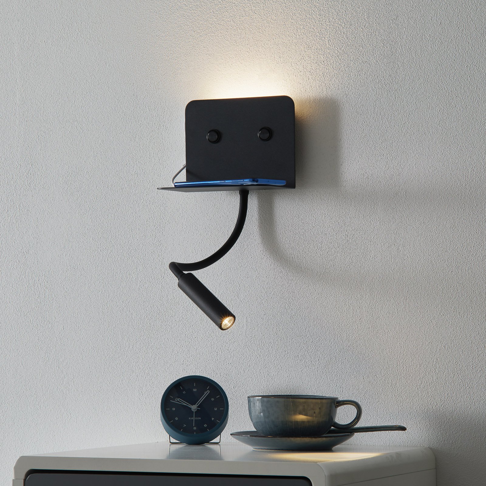 LED-vegglampe Level, leselampe + USB-port svart