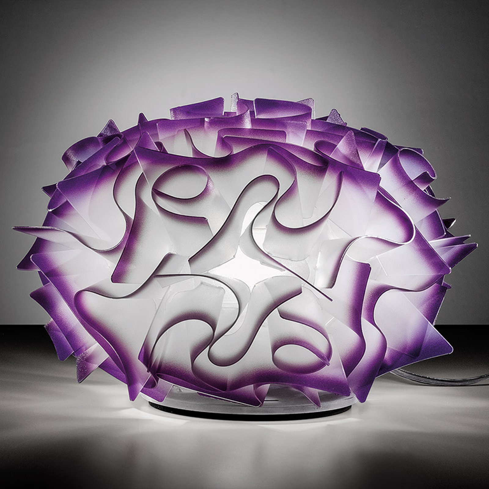 Slamp Veli – design-bordlampe, Ø 32 cm, plomme