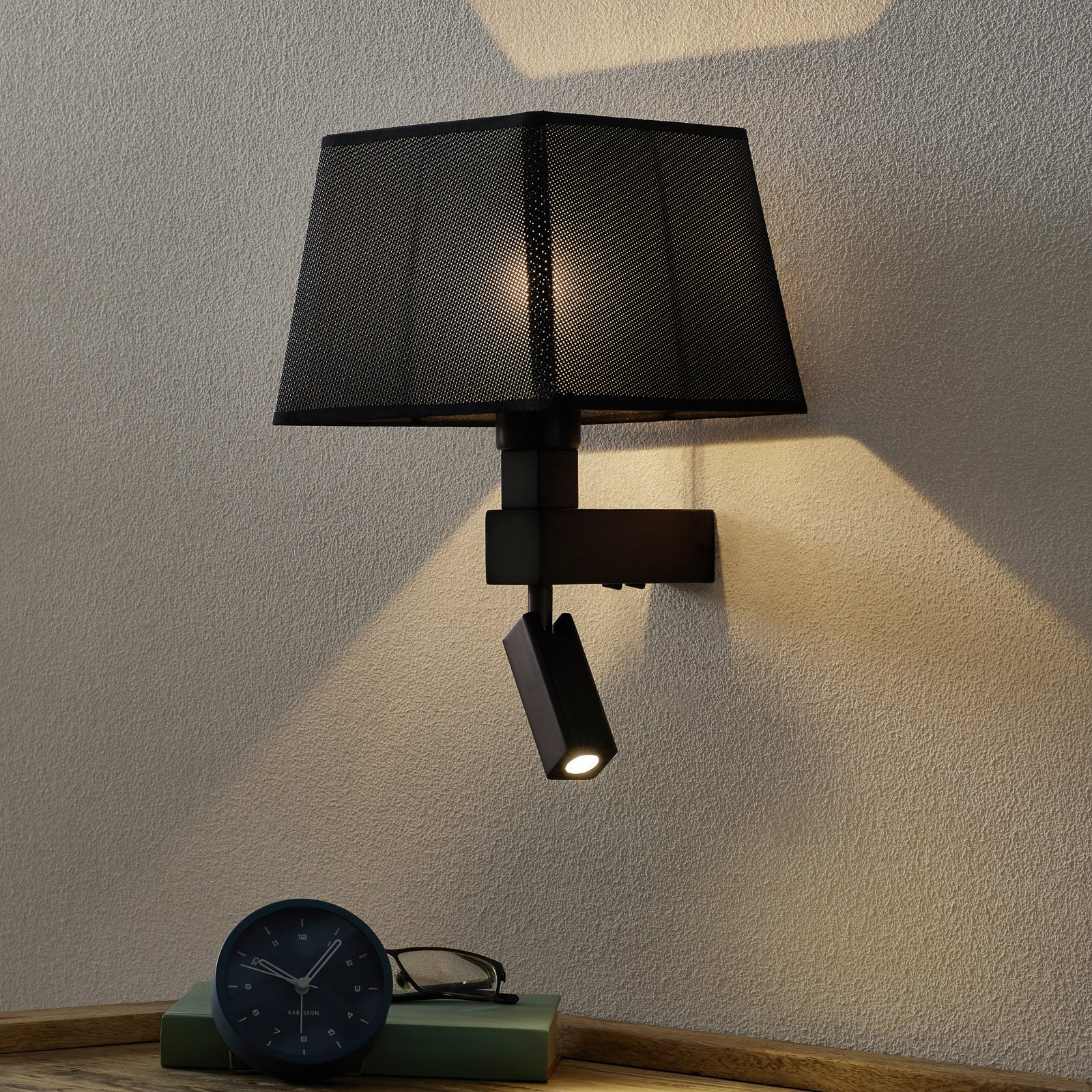 Med svart tekstilskjerm - vegglampe Bahia