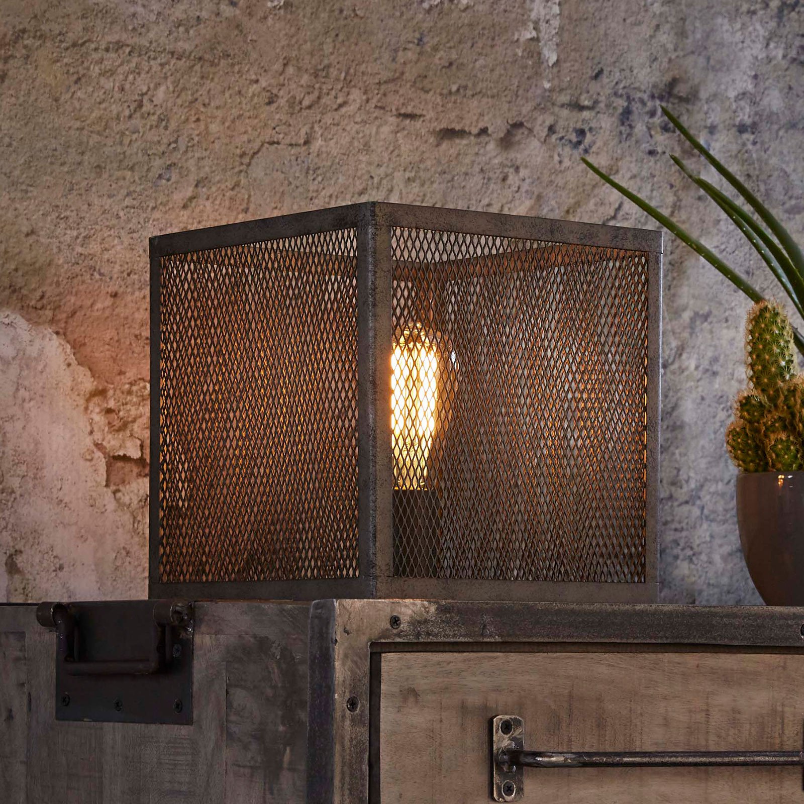 Bordlampe Squaregrid, en lyskilde