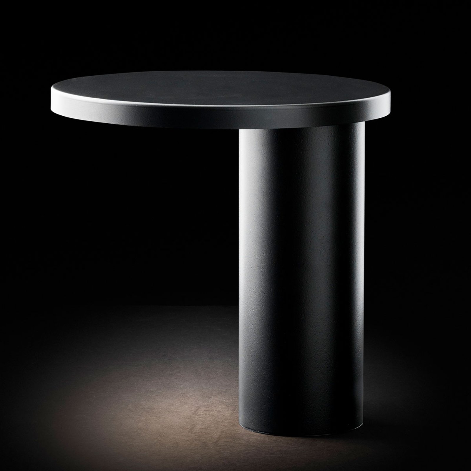 Oluce Cylinda LED-bordlampe, svart