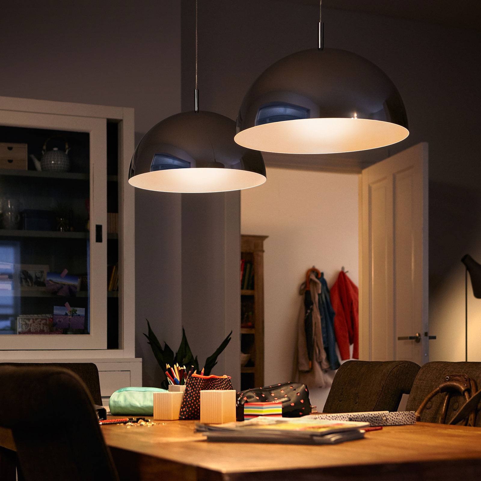 Philips LED-globepære E27 G120 7,2W toppforspeilet