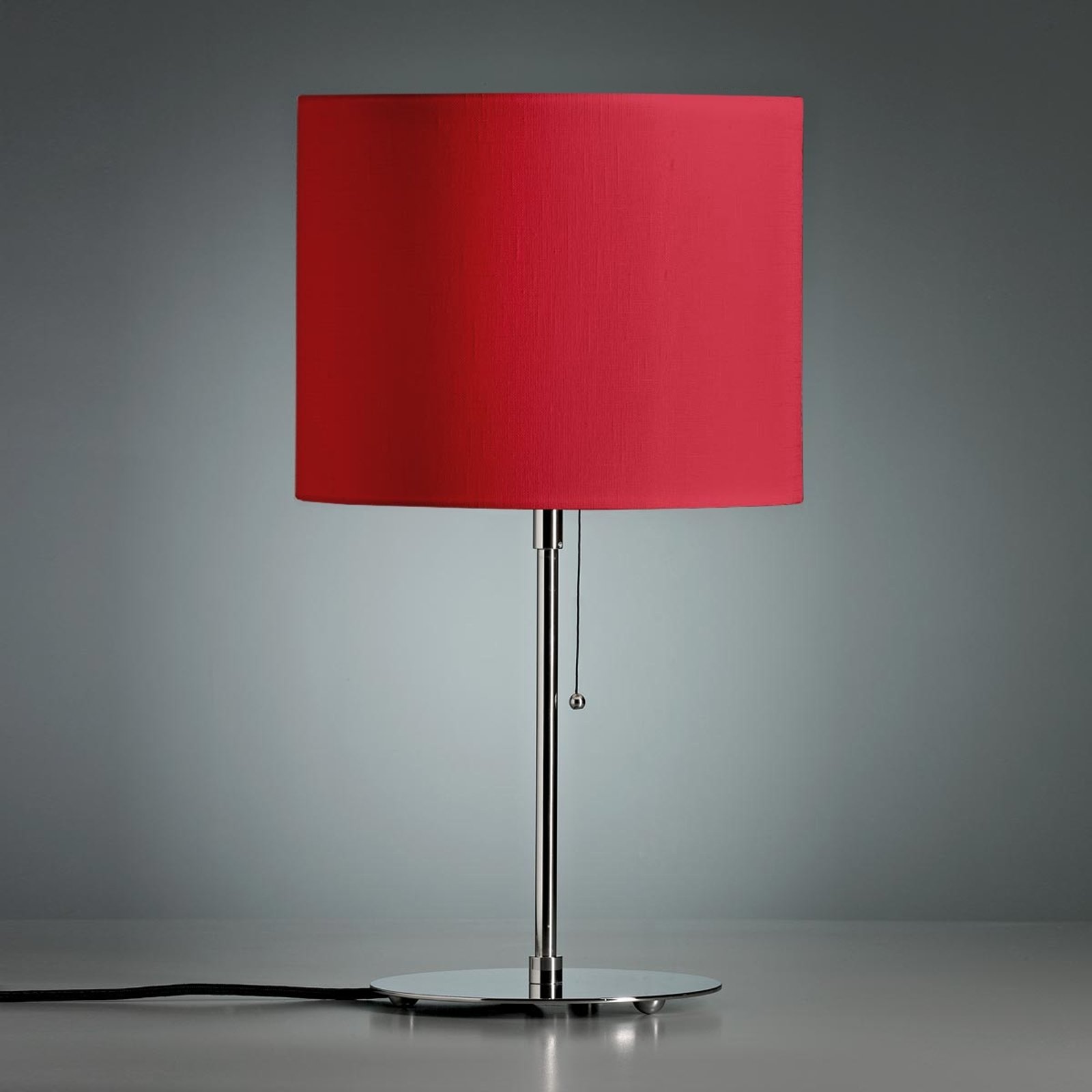 Bordlampe med farget linskjerm rød
