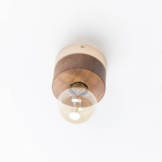 ALMUT 0239 taklampe, bærekraftig valnøtt/sembra