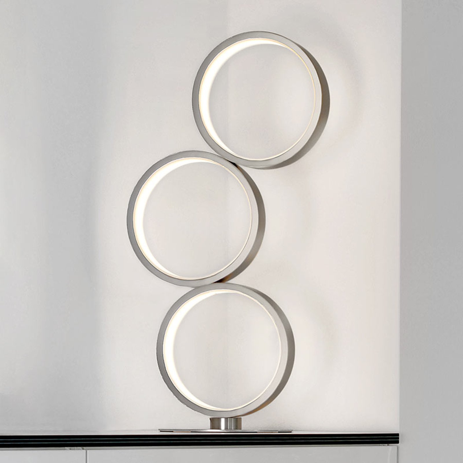 LED-bordlampe Loop med tre ringer, dimbar