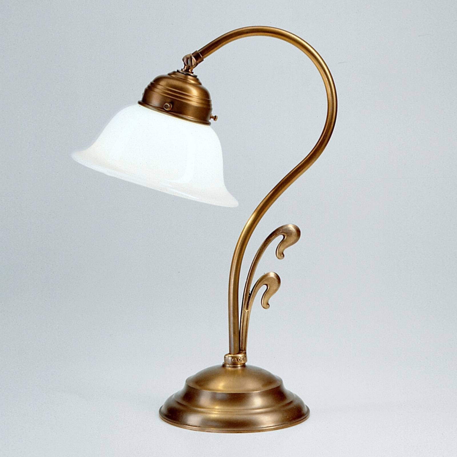 Hannelore - den flott buede bordlampen