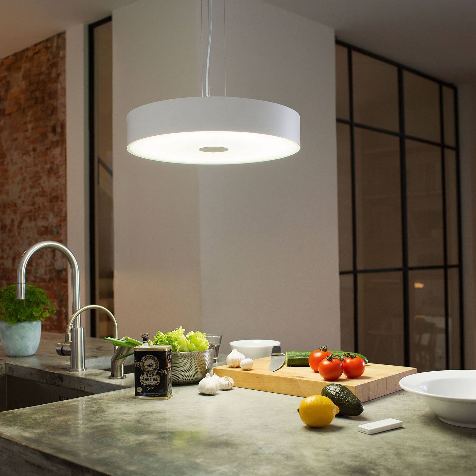Philips Hue White Ambiance Fair pendellampe, hvit