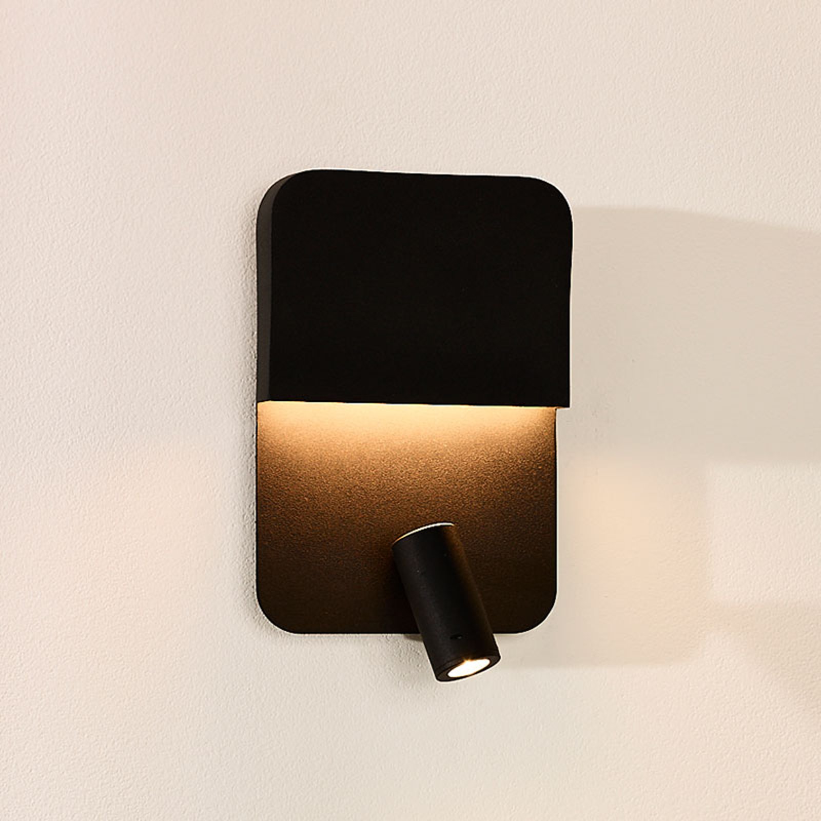 Boxer LED-vegglampe med spot, svart