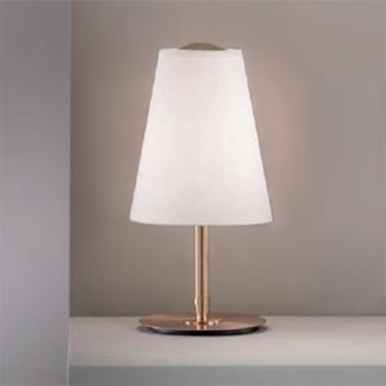 Bordlampe Clemo høyde 38 cm gull