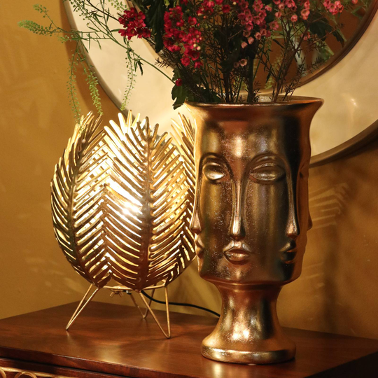 KARE Jasmin bordlampe i bladdesign, gull