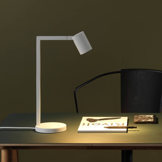 Astro Ascoli bordlampe, matt hvit