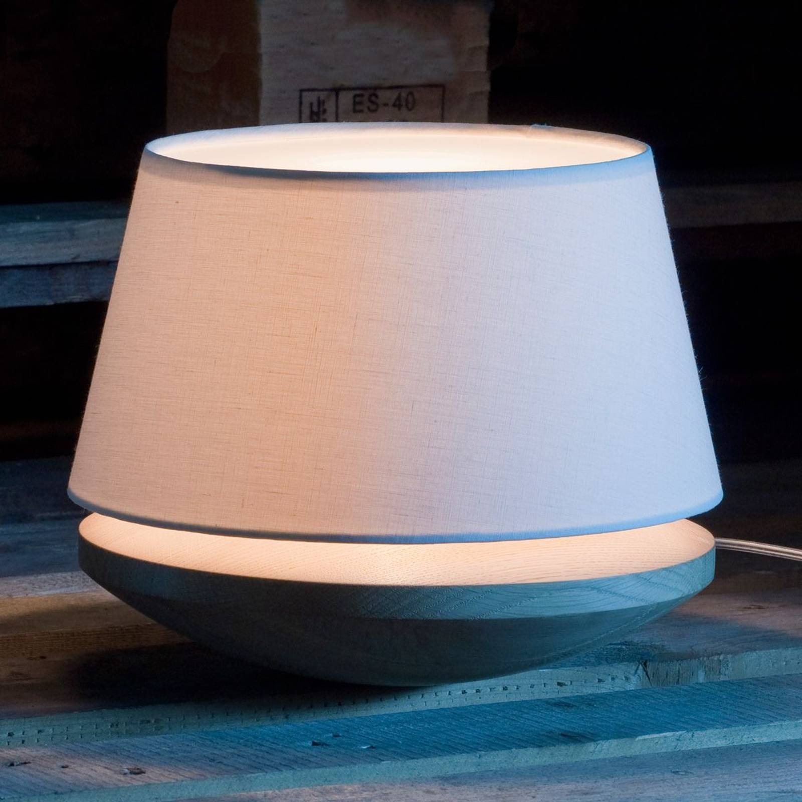 Kjell - bordlampe med linskjerm, krem