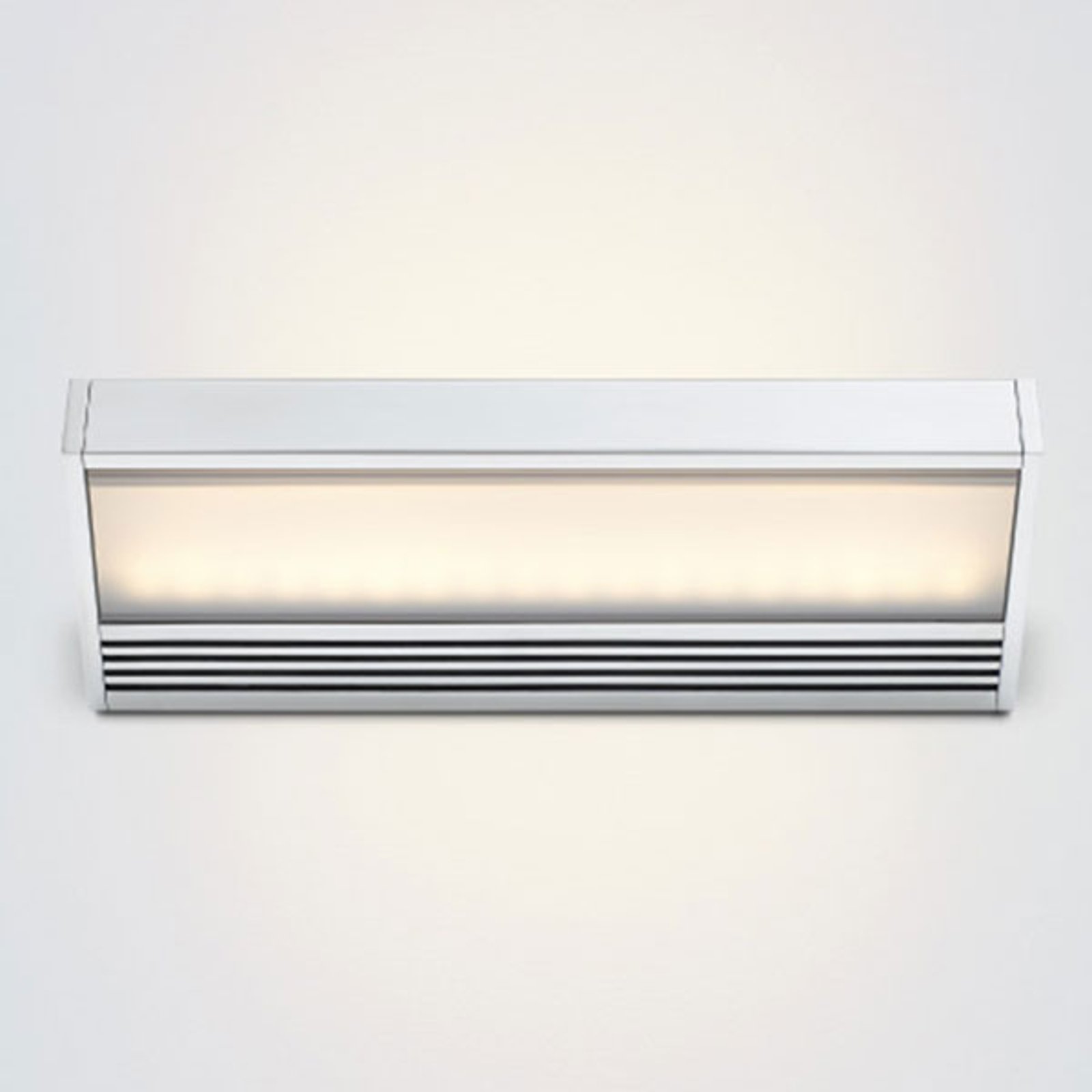 SML – LED-vegglampe i polert aluminium