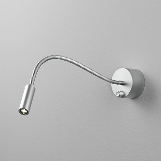 Egger Zooom T Flex LED-vegglampe 2 700 K, krom