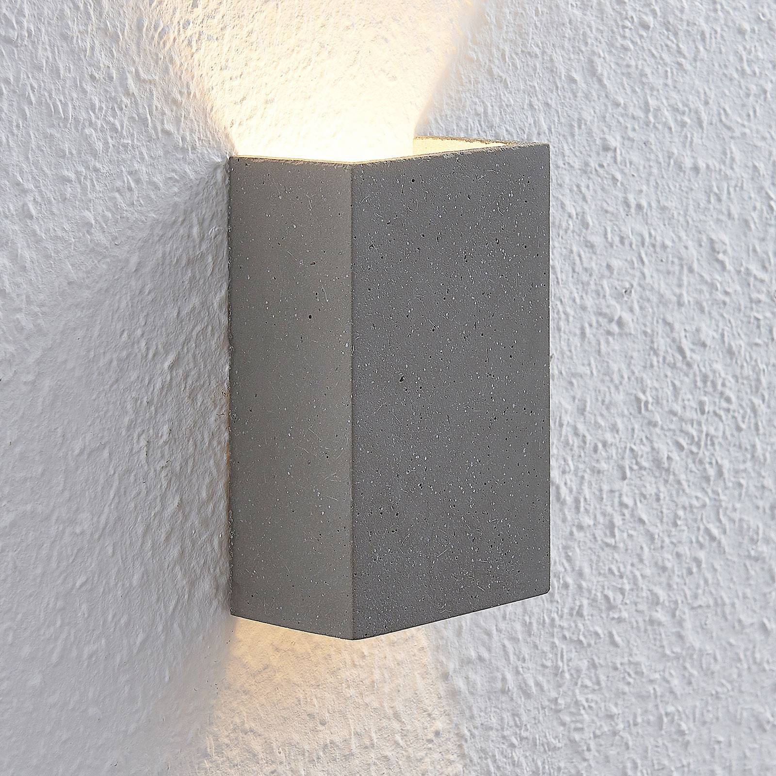 Lindby Albin LED-vegglampe av betong