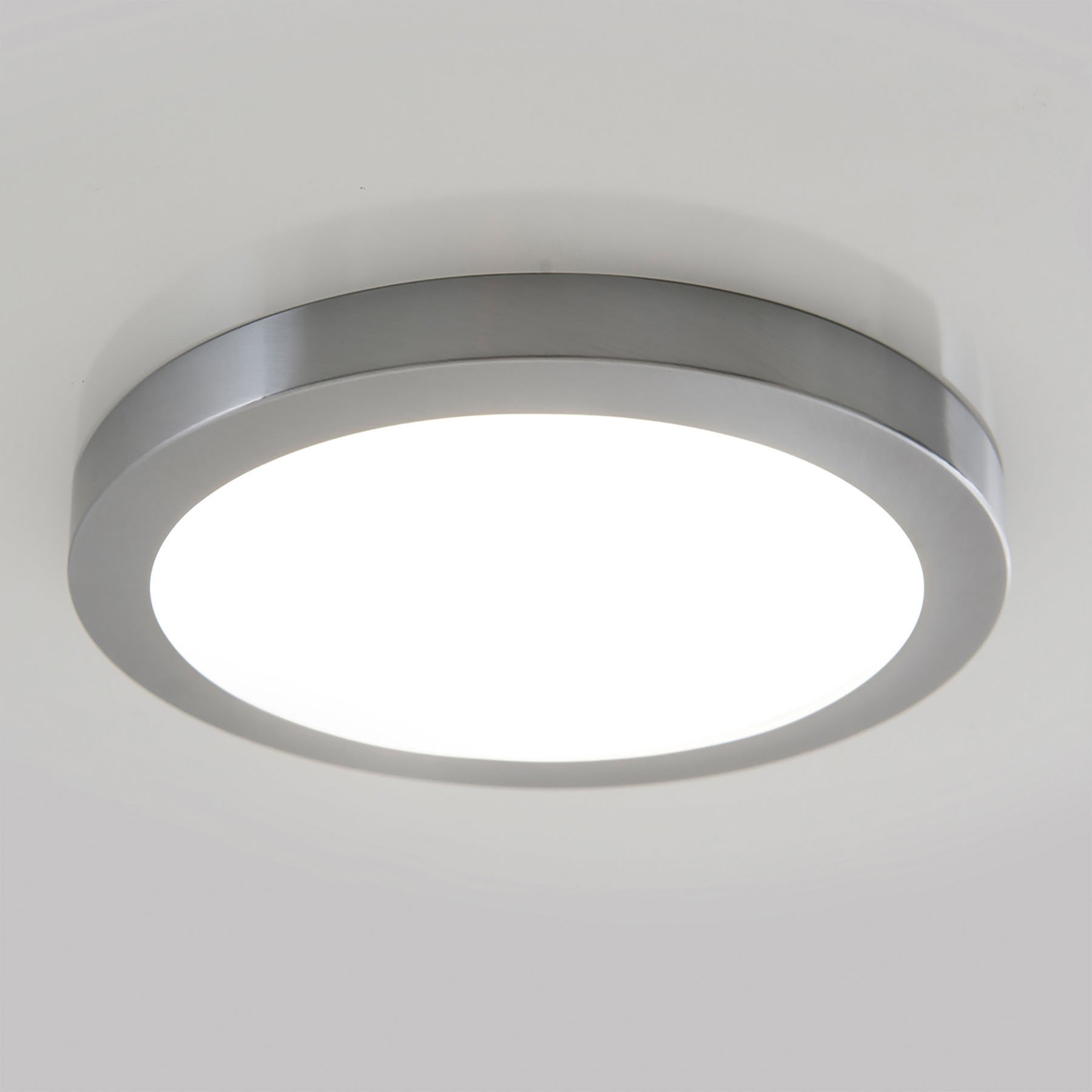 Bonus LED-taklampe med magnetring, Ø 22,5 cm